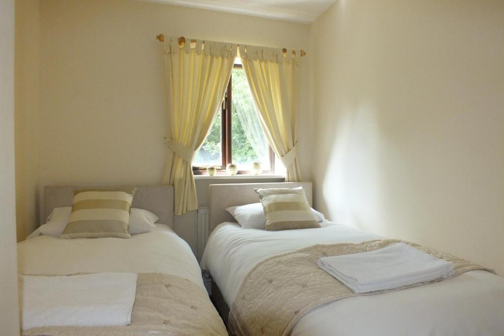 לאנלי Llwyn Country House חדר תמונה