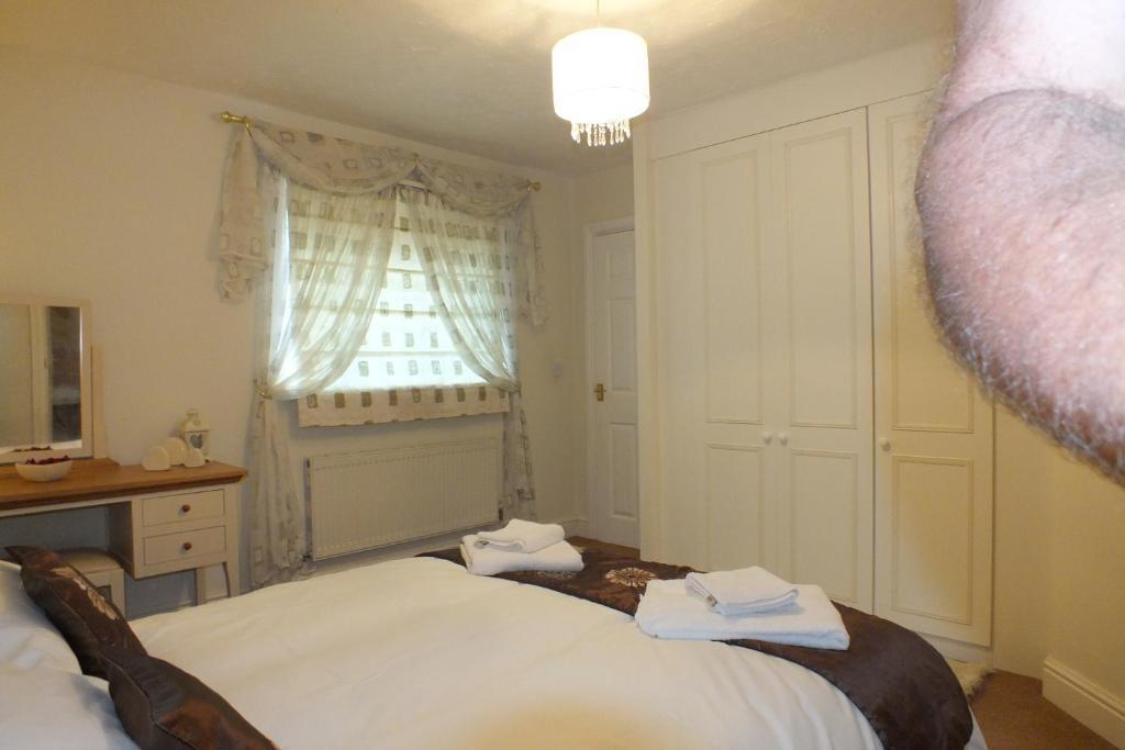 לאנלי Llwyn Country House חדר תמונה